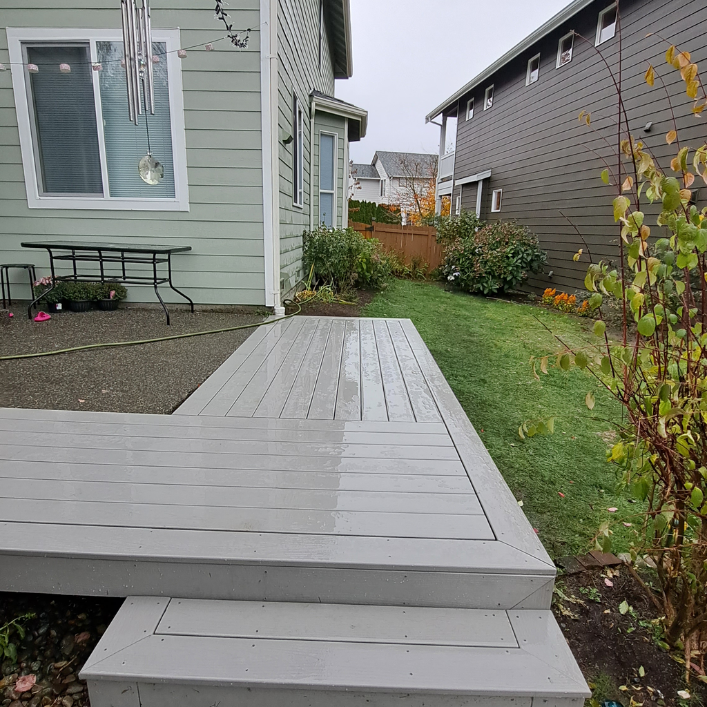 Deck finalized 8<br />Snoqualmie Deck Project After